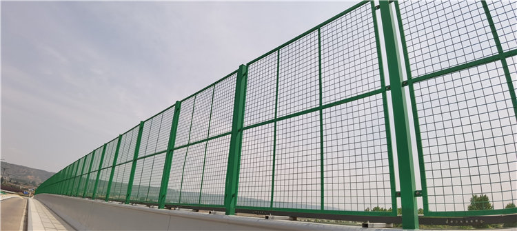 焊接網(wǎng)隔離柵