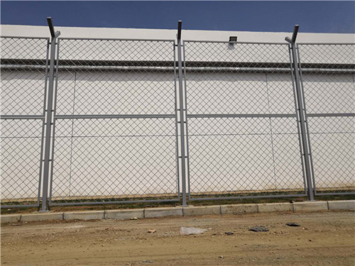 刀刺隔離網(wǎng)