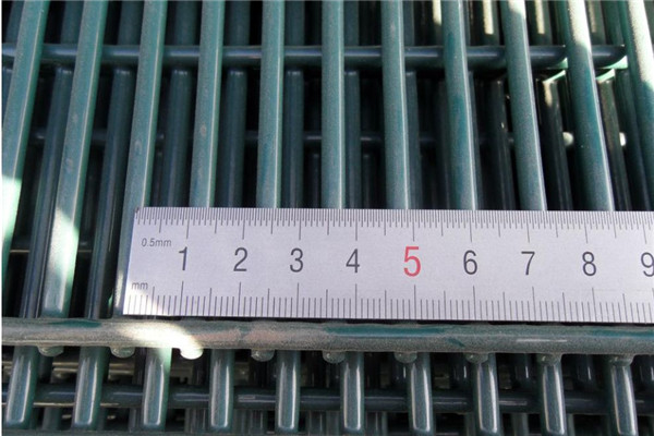 358防攀爬密紋網(wǎng)